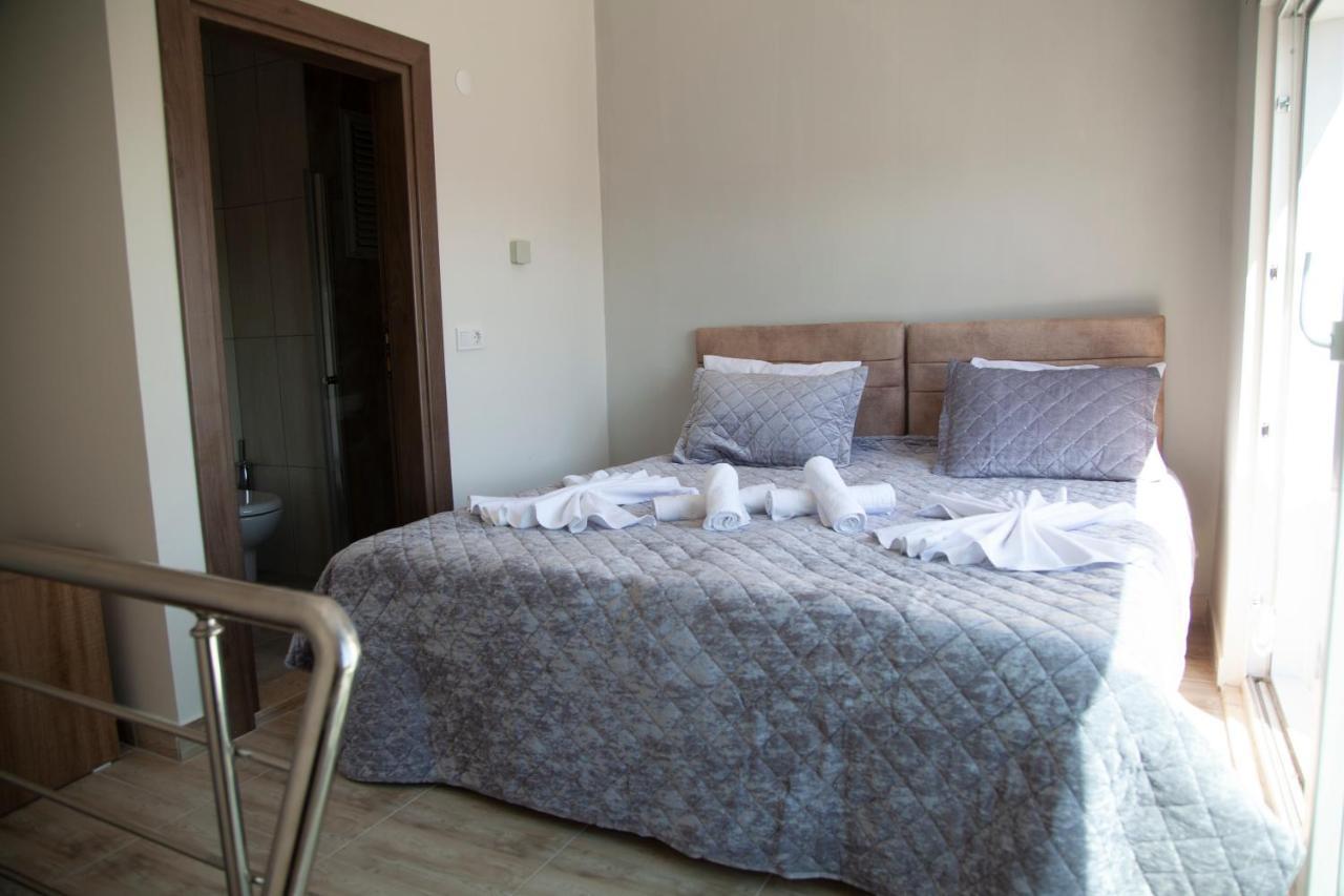 The Era Otel Golhisar Bagian luar foto